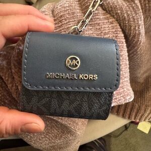 Micheal Kors AirPods